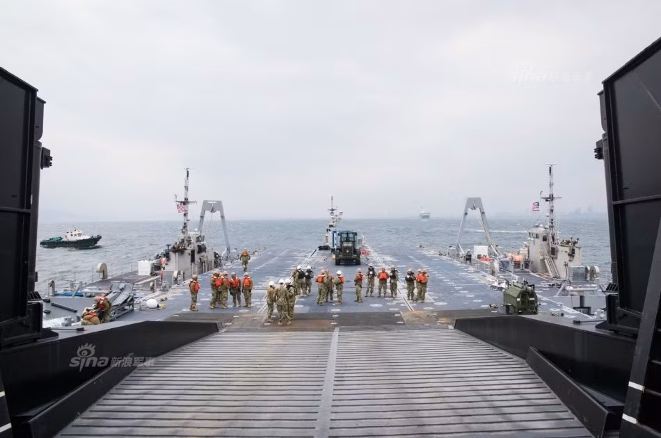 Việc Mỹ tăng cường hiện diện quân sự của mình ở khu vực Đông Á được giới quan sát đánh giá là hành động nhằm tăng cường sự tin tưởng với các đồng minh lớn của Mỹ trong khu vực châu Á Thái Bình Dương đặc biệt là Hàn Quốc và Nhật Bản. Nguồn ảnh: Sina.