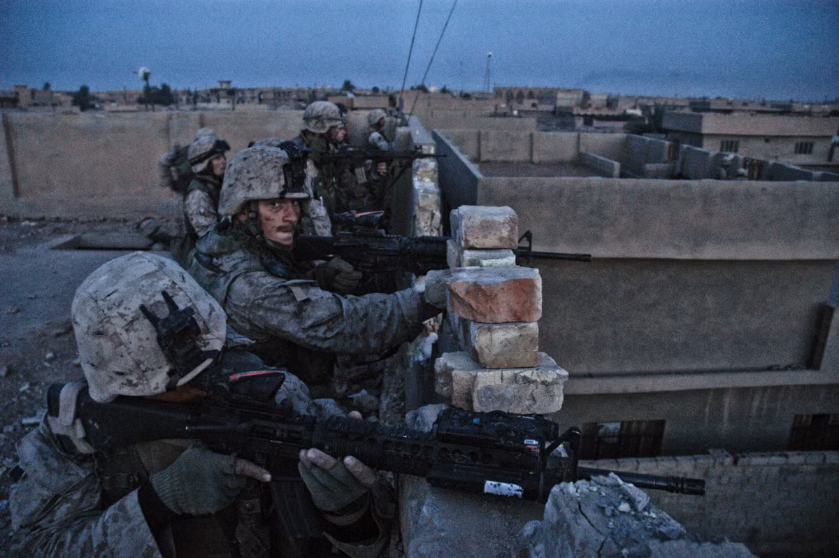 Chính vì vậy, được đào tạo bài bản về chiến tranh chống du kích, tác chiến độc lập và sử dụng các phương tiện hỏa lực mạnh với độ chính xác cao yêu cầu người lính cần được huấn luyện riêng biệt, không thể học chung một chương trình với những lực lượng khác được. Nguồn ảnh: Breachbang.