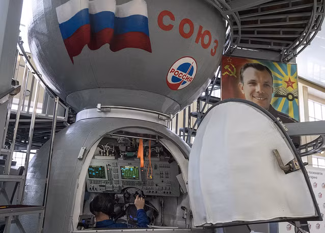 Ngoài ra còn có các thiết bị khoang lái mô phỏng được sử dụng để huấn luyện cho các phi hành gia. Nguồn ảnh: Tass.