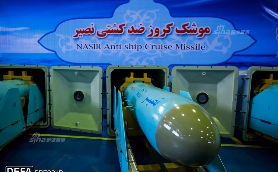 Hiện các thông số của tên lửa NASIR vẫn chưa được phía Iran công bố, vậy nên những lời tuyên bố của nước này về loại tên lửa hiện đại và tiên tiến hơn rõ ràng vẫn còn mang tính "quảng cáo" và chưa có căn cứ cụ thể để đối chứng. Nguồn ảnh: Sina.