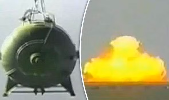 Cụ thể, vào ngày 11/9/2007, phía Nga đã thử nghiệm loại bom phi hạt nhân có sức công phá lớn nhất lịch sử nhân loại lúc bấy giờ thành công, đưa Nga trở thành quốc gia sản xuất được quả bom có sức công phá lớn nhất thế giới, vượt qua quả Bom Mẹ của Mỹ. Nguồn ảnh: Dunya.