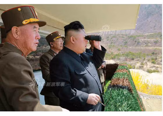 Phía Trung Quốc cũng cảnh báo Triều Tiên không nên vượt qua “lằn ranh đỏ” nếu không sẽ phải chịu sự trừng phạt. Ảnh: Sina.