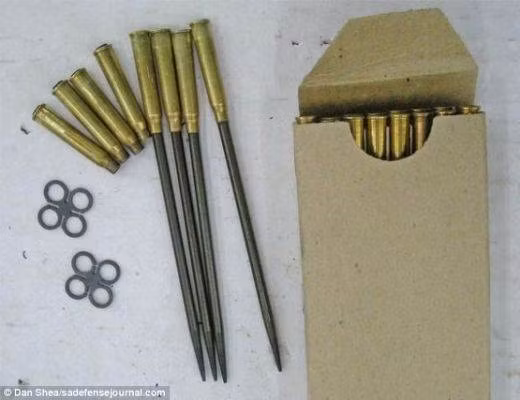 Đạn đầu kim giúp tầm bắn đạt khoảng 50 mét dưới nước. Thực chất tầm bắn xa hơn 50 mét dưới nước cũng không có nghĩa lý gì vì tầm nhìn của người lính dưới nước cũng chỉ đến được khoảng vài chục mét, tuy nhiên việc phải sử dụng một loại súng riêng với một loại đạn riêng khi làm nhiệm vụ dưới nước và sau đó lại phải thay đổi vũ khí khi tiến lên bờ sẽ gây rất nhiều phiền toái cho người lính. Nguồn ảnh: Quora.