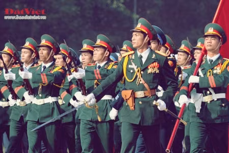 Cận cảnh thanh kiếm của Đội danh dự. Nguồn ảnh: Datviet.