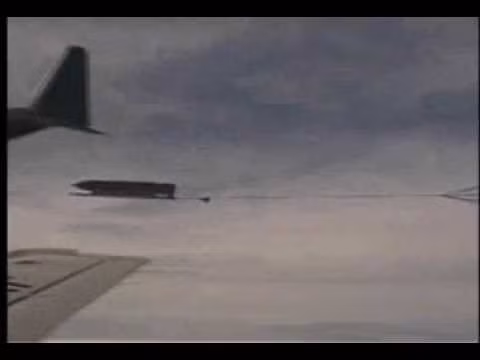 Do có trọng lượng quá lớn nên quả bom này chỉ có thể chuyên chở được bằng các loại máy bay vận tải hạng nặng và vốn dĩ GBU-43/B được thiết kế để thả từ máy bay vận tải C-130. Mặc dù vậy, trên lý thuyết thì GBU-43/B hoàn toàn có thể được thả từ máy bay vận tải C-17 tuy nhiên chưa có bằng chứng nào về việc này. Nguồn ảnh: Youtube.