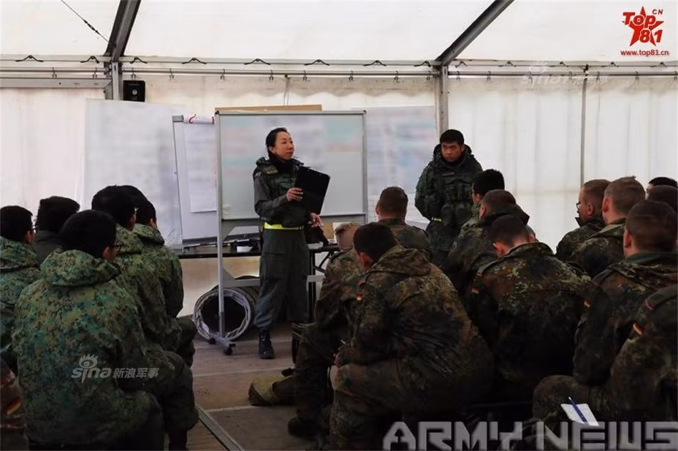 Cuộc tập trận được cho là cơ hội tốt để binh sĩ Singapore học hỏi kỹ năng chiến đấu thiết giáp của Đức. Nhất là việc các xe tăng Leopard 2SG của Singapore hiện do chính nước Đức sản xuất. Nguồn ảnh: Armynews.