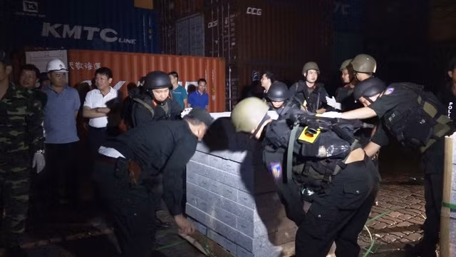 Chieu tro nhet ma tuy trong da granite buon xuyen quoc gia cua cuu canh sat Han-Hinh-3