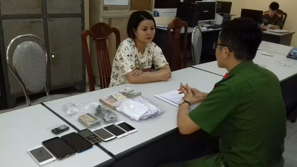 Hai Duong: Triet xoa tu diem ma tuy “cha truyen con noi”, thu nhieu sung-Hinh-2