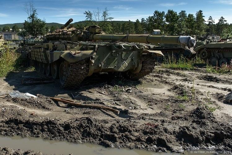 Tuy nhiên, không có kinh phí nên nhà máy ở đây không thể hồi phục các cỗ xe tăng cho quân đội Nga.