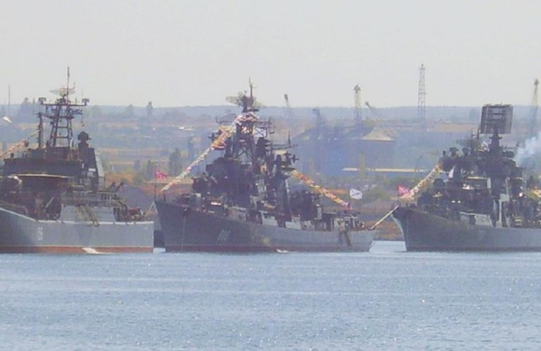 Trong khi đó đây lại là điểm mạnh của các biên đội tác chiến tàu sân bay của Mỹ, cho nên nếu đối đầu trực tiếp thì không dễ để Nga "bắt nạt" hạm đội Mỹ và NATO như những gì chuyên gia Satanovsky từng tự tin cho biết.