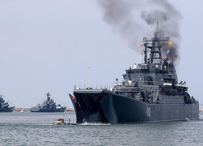 Sự tự tin của chuyên gia Nga bắt nguồn từ thực tế đó là Biển Đen có diện tích tương đối nhỏ hẹp, từ lâu đã được so sánh chỉ như "chiếc ao nhà" của người Nga mà thôi.