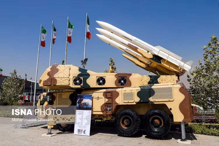 Lợi thế lớn nhất của Khordad-3 đó là nó loại trừ nguy cơ bị Nga can thiệp bằng kỹ thuật tương tự như S-300, khiến cho radar cảnh giới cũng như radar điều khiển hỏa lực chẳng thể nhận biết phương tiện tấn công đường không đối phương đã tiến đến gần.