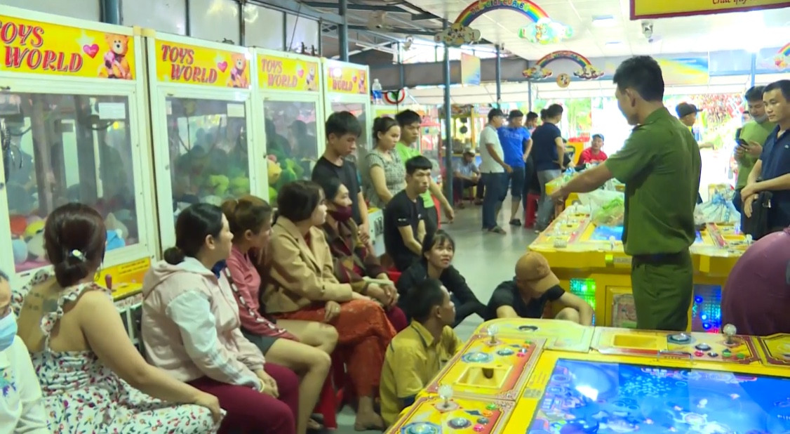 Triet pha o danh bac game ban ca o Nha van hoa thanh thieu nhi