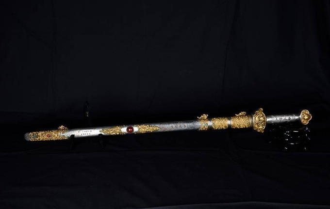 Thanh kiếm cổ được cho là từ thời nhà Nguyễn (1803-1945) đã được bán với giá 50.000 USD (khoảng 1,1 tỷ đồng). Ảnh: GWS Auctions.