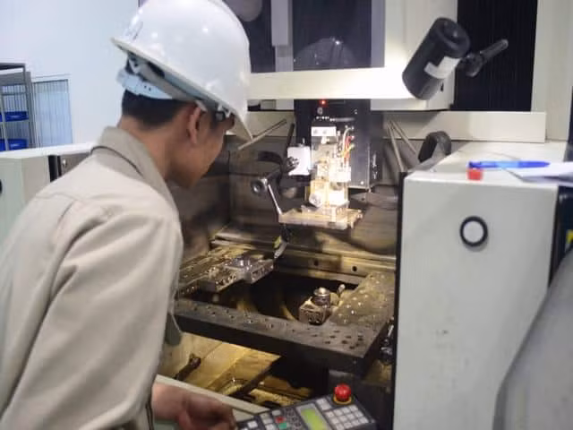 Còn mức thưởng cao nhất dịp Tết dương lịch 2021 là 990 triệu đồng cho người quản lý tại doanh nghiệp FDI hoạt động trong lĩnh vực tài chính ngân hàng tại TP HCM. Ảnh: Báo Quốc tế