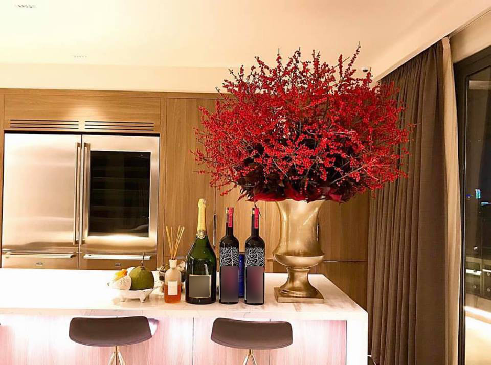 Khu vực bếp hiện đại và tinh tế.