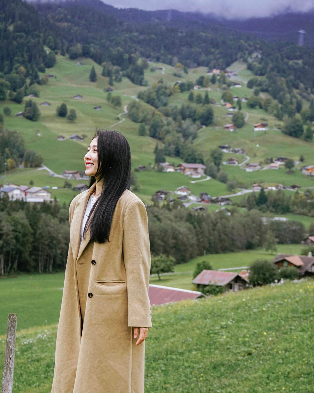 Không chỉ thành công trong nghệ thuật, diễn viên Huỳnh Hồng Loan còn đắt show quảng cáo nên sở hữu khối tài sản không phải dạng vừa. Ảnh: FBNV