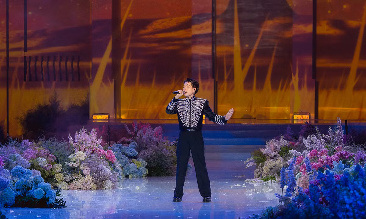 Đáng chú ý, nhiều ca sĩ nổi tiếng như Đúc Phúc, Tố My cũng góp mặt trong hôn lễ bạc tỷ này. Ảnh: Ngoisao.