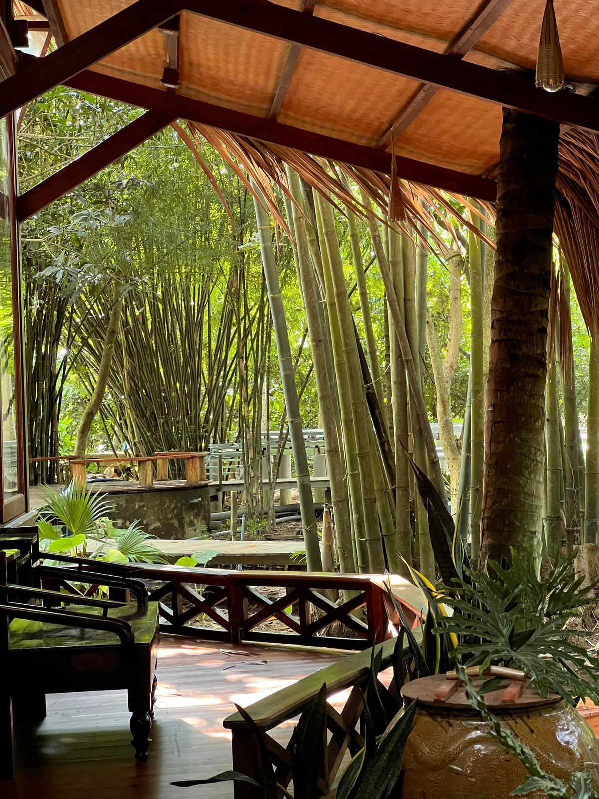 Cơ ngơi này hiện tại do gia đình Vân Trang quản lý.