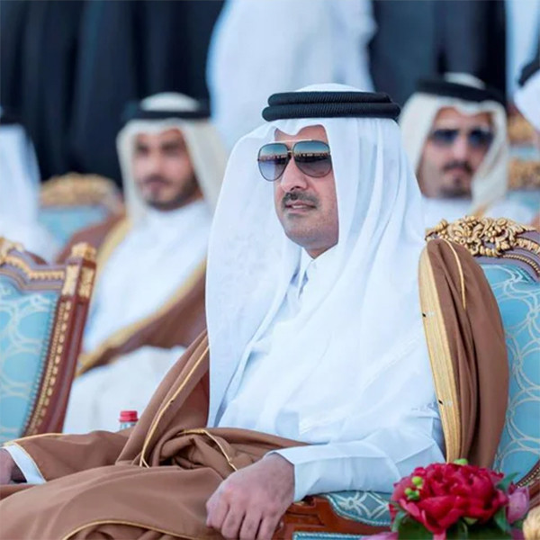 Gia đình Thani nắm giữ các khoản đầu tư vào bất động sản trên toàn cầu, bao gồm tòa nhà chọc trời Shard ở London, Làng Olympic, dãy cửa hàng bách hóa Harrods, Tòa nhà Empire State ở New York...Ảnh: TheSun