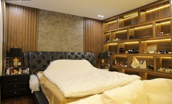 Phòng ngủ rộng rãi và ấm cúng. Ảnh: Lao động