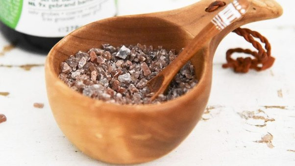 Muối tre Amethyst Bamboo có màu sắc giống như thạch anh tím, được cho là loại muối tinh khiết nhất trên thế giới và có hàm lượng khoáng chất cao nhất. Ảnh: Quora