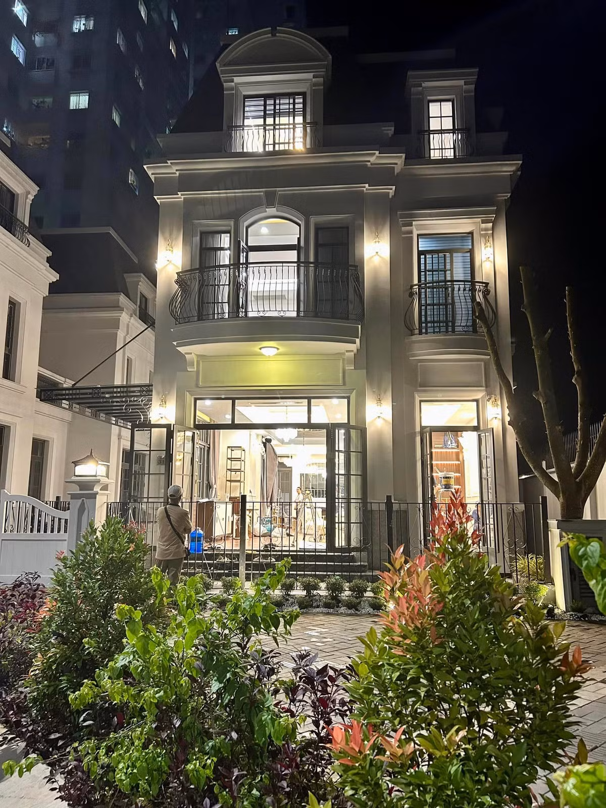 Toàn bộ nội thất trong nhà đều do Di Băng cùng ông xã là doanh nhân Nguyễn Quốc Vũ đảm nhận.