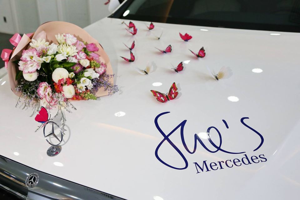 Không lâu sau, Lương Thế Thành "chơi lớn", bỏ ra hơn 2,1 tỷ đồng để mua chiếc xe Mercedes Benz E200. Ảnh: FBNV