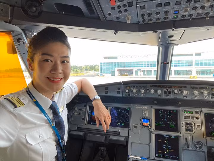 He lo nghe hot luong cao lai toan gai xinh nhu hoa hau