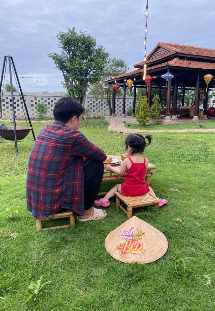 Mỗi dịp cuối tuần, Trường Giang thường đưa con gái về đây chơi. Ảnh: FBNV