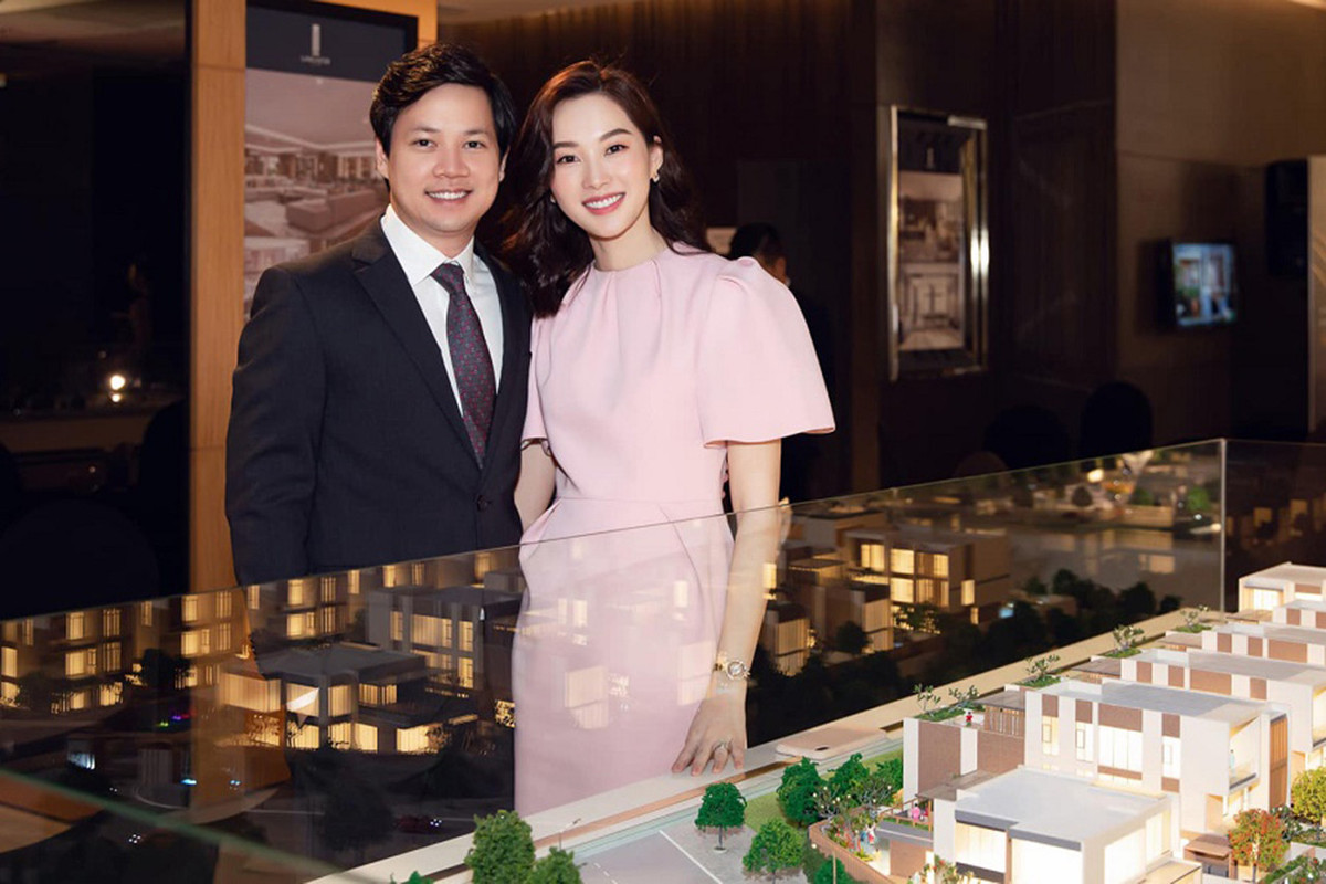 Năm 2017, Hoa hậu Đặng Thu Thảo kết hôn với doanh nhân Trung Tín. Anh là người thừa kế của tập đoàn Trung Thủy Group và cũng là 1 trong 30 gương mặt trẻ dưới 30 tuổi được tạp chí Forbes Việt Nam vinh danh năm 2015. Ảnh: VIetnamnet