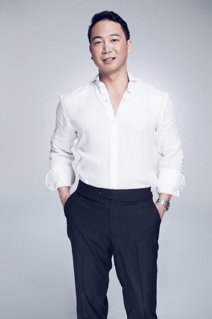 John Tuấn Nguyễn từng có nhiều năm sinh sống và học tập tại Canada. Năm 2007, anh về Việt Nam tiếp quản công việc kinh doanh của gia đình. Ảnh: Báo giao thông