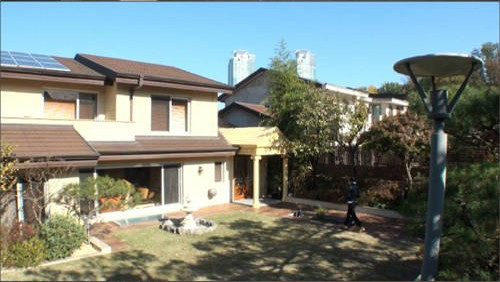 Biệt thự của Bi Rain và Kim Tae Hee gồm 2 tầng thoáng đãng, biệt lập và được bảo mật cao. Ảnh: Rain Effect