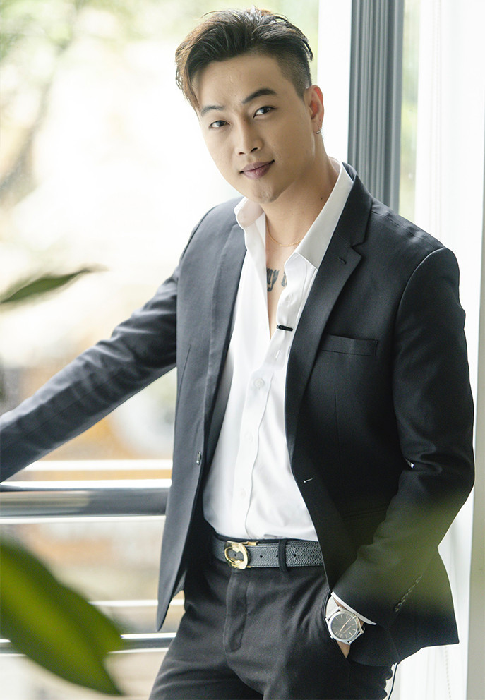 TiTi được xem là người có hoạt động rôm rả nhất nhóm HKT, doanh thu và cát-xê của nam ca sĩ không hề nhỏ. Ảnh: Vietnamnet