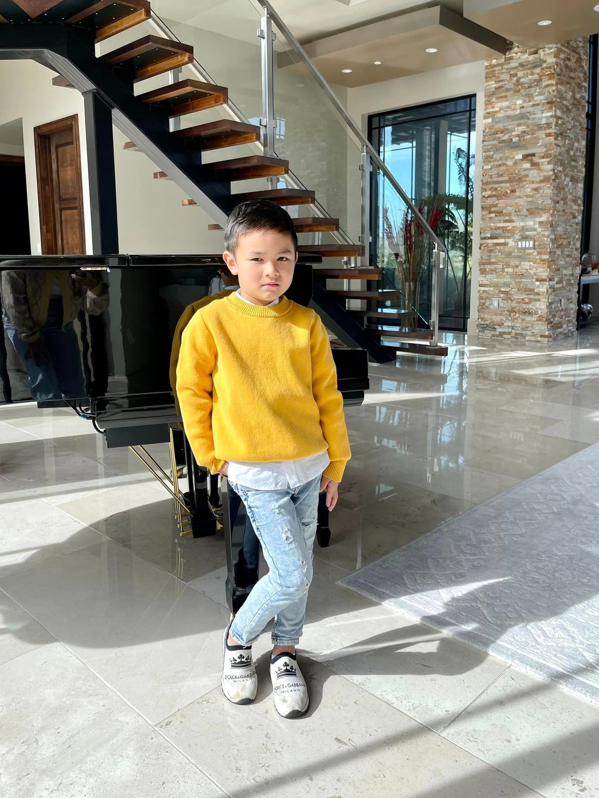 Chỉ nhìn qua ảnh cũng có thể thấy biệt thự của vợ cũ Đan Trường vô cùng hoành tráng. Ảnh: FBNV