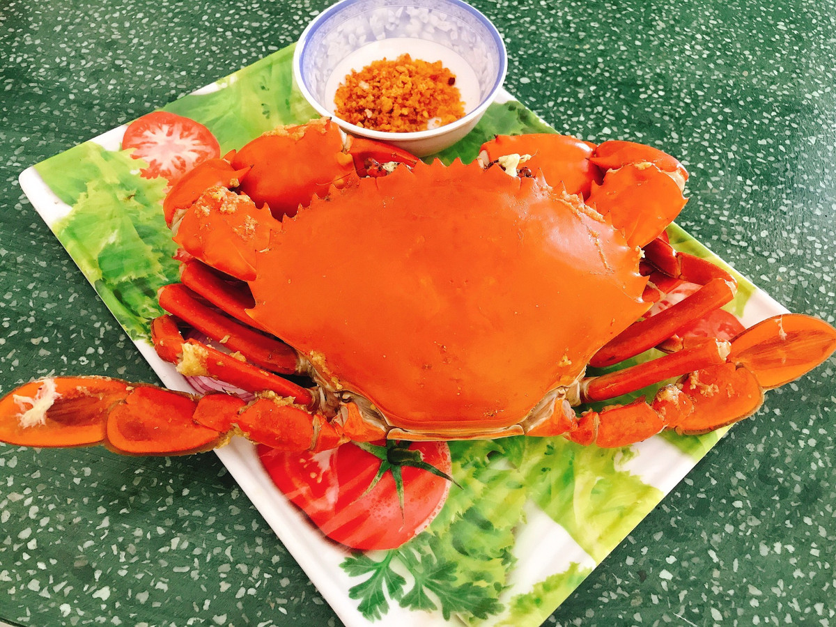 Vào các dịp lế Tết, cua Cà Mau trở thành sản phẩm hút khách, thậm chí có thời điểm "cháy hàng". Ảnh: Facebook