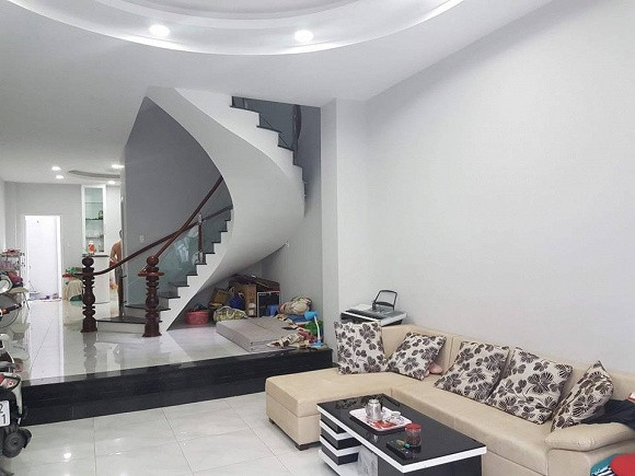 Cát Tường cũng từng đăng rao bán căn nhà ở quận Gò Vấp, TP. Hồ Chí Minh với giá 5,5 tỷ đồng. Ảnh: FBNV