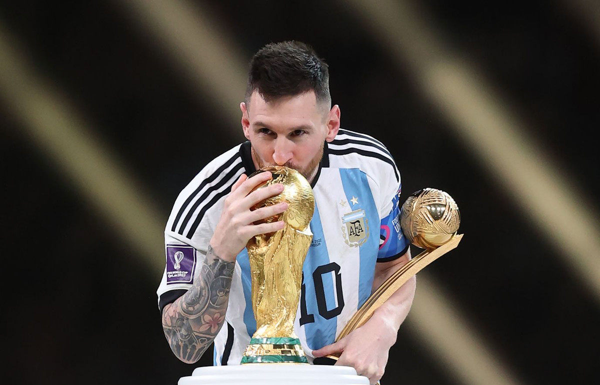 Có thể nói chức vô địch World Cup 2022 là miếng ghép cuối cùng, tạo nên sự nghiệp rực rỡ của Lionel Messi mà nhiều năm nữa, thế giới chưa chắc tìm được người thứ hai. Ảnh: CNN