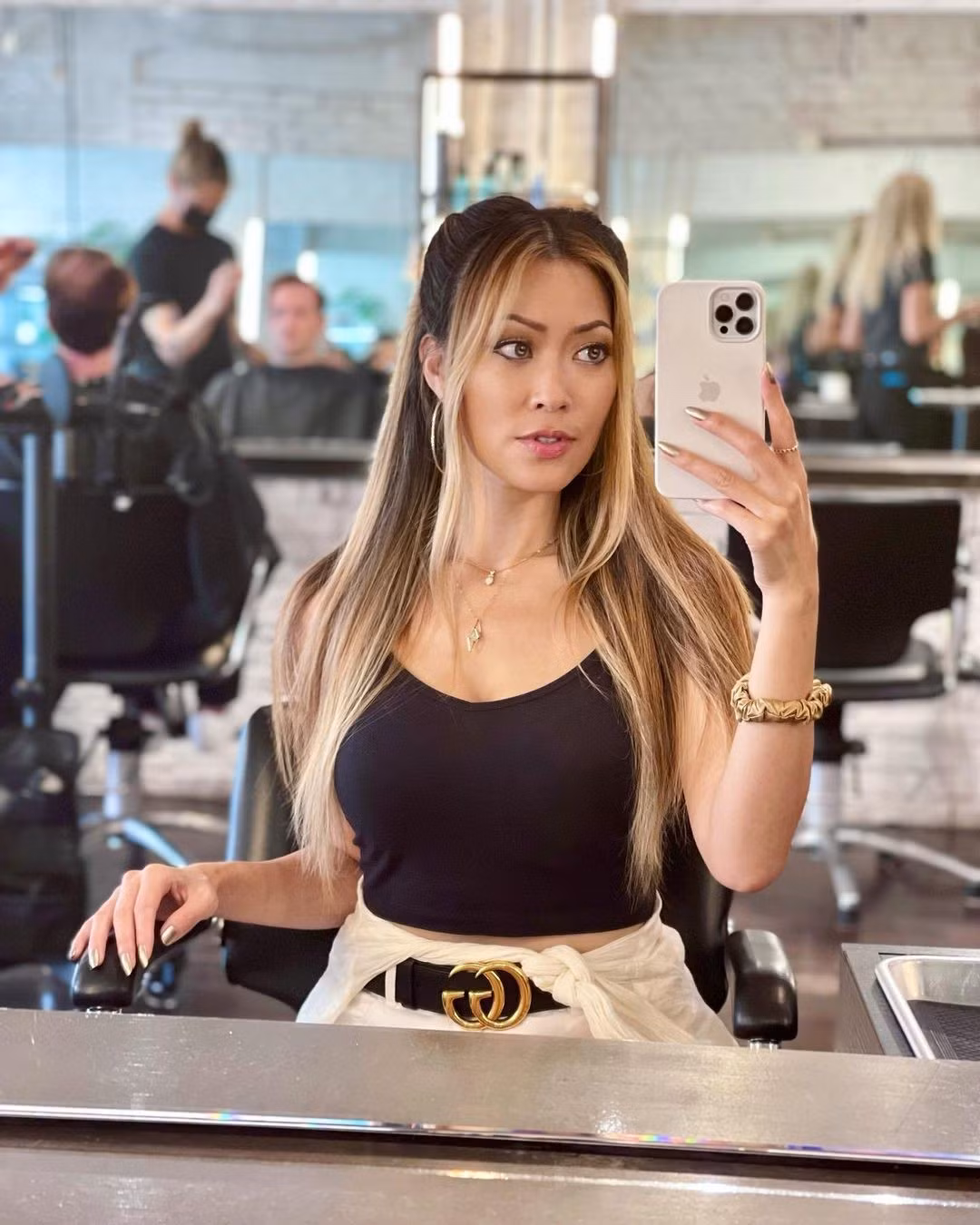 Ban đầu, gia đình Devon Diep không phải thuộc hàng siêu giàu nhưng cũng kinh doanh một cửa hàng tiện lợi.