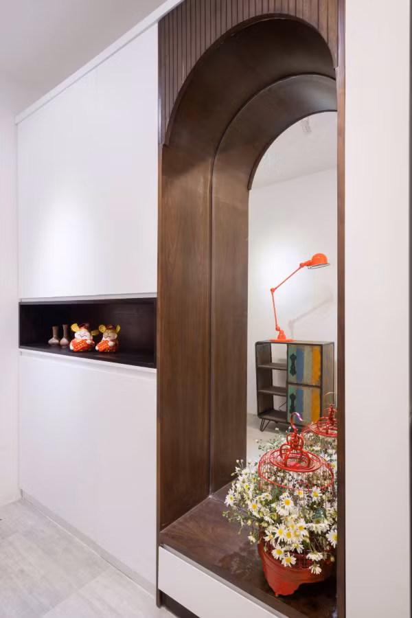 Cửa vòm cũng là chi tiết xuyên suốt trong căn hộ, tạo ấn tượng đặc biệt với tổng thể căn nhà. Ảnh: FB Ngoc Han Dang