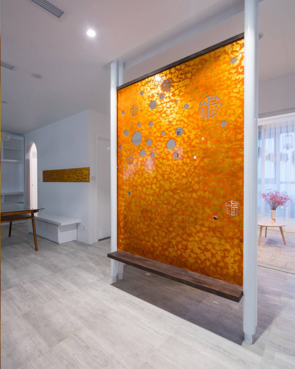 Vách tường ấn tượng được phủ sơn mài. Ảnh: FB Ngoc Han Dang