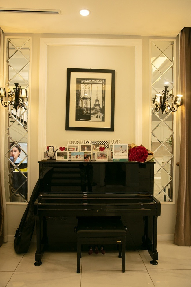 Nội thất trong biệt thự của Thanh Mai được lựa chọn tỉ mỉ, kỹ lưỡng. Ảnh: FBNV