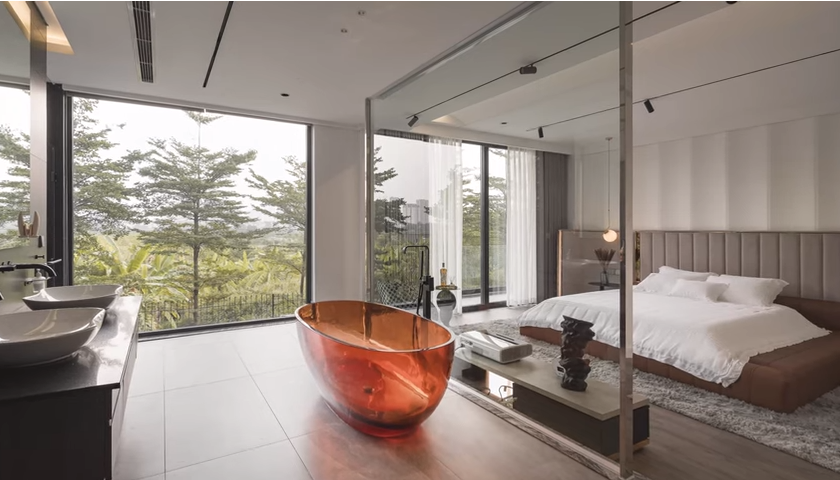 Đặc biệt, giá chủ chi tới gần 1 tỷ đồng để sắm đệm phục vụ giấc ngủ ngon. Nguồn ảnh: chụp màn hình NhaTo