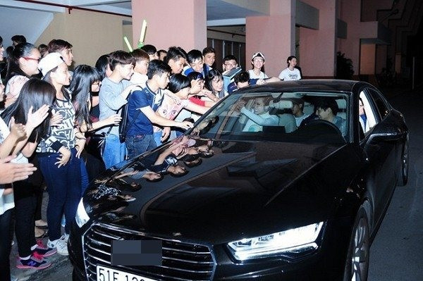 Nhiều năm trước, ca sĩ Đông Nhi đã tự đã tậu cho mình một chiếc Audi A7 trị giá 3,5 tỷ đồng. Thời điểm đó, đây là chiếc Audi A7 duy nhất có mặt tại Việt Nam. Ảnh: Lao động