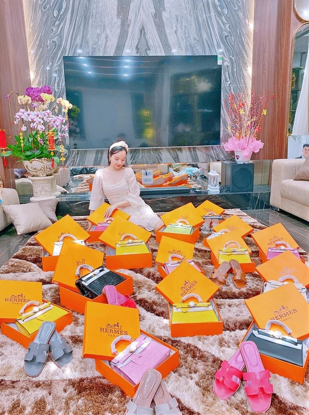 Vách tường bằng đá tự nhiên đẹp mắt.