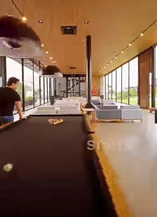 Với không gian rộng rãi, Neymar có thể mời bạn bè và gia đình tụ họp những dịp đặc biệt. Ảnh: Thesun