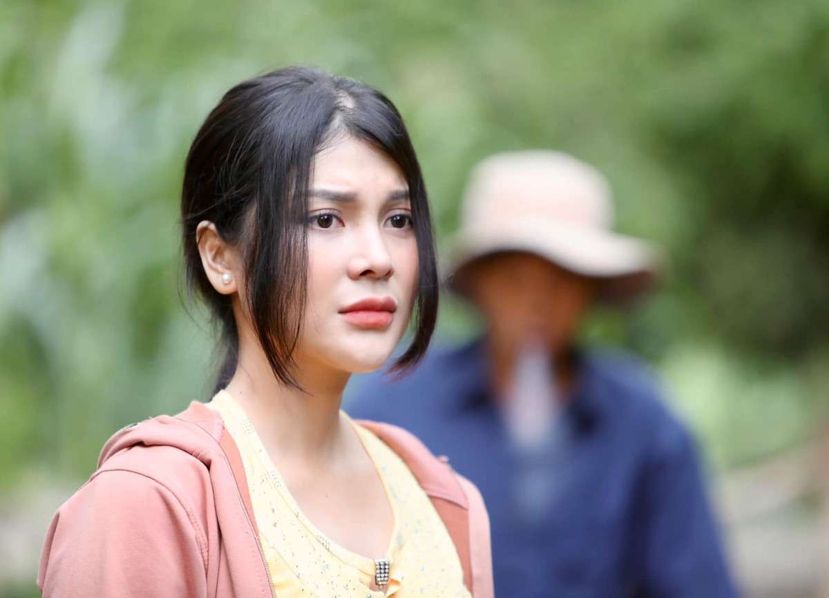 Ngoài nhân vật chính thì các nhân vật phụ cũng mang đến màu sắc mới lạ cho bộ phim Mẹ rơm. Trong đó, nhân vật Liễu do Lily Chen thủ vai cũng nhận được nhiều sự yêu mến của khán giả. Ảnh: VTV