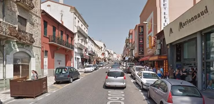 Vì quá nhiều tiền, người dân trong ngôi làng Le Perthus đều được miễn thuế.