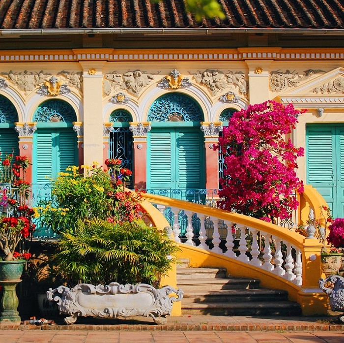 Vì vậy, sau khi hoàn thiện, ông đã cho tu sửa lại ngôi nhà và dựng theo phong cách kiến trúc Phúc vào năm 1904. Ảnh: Vinpearl