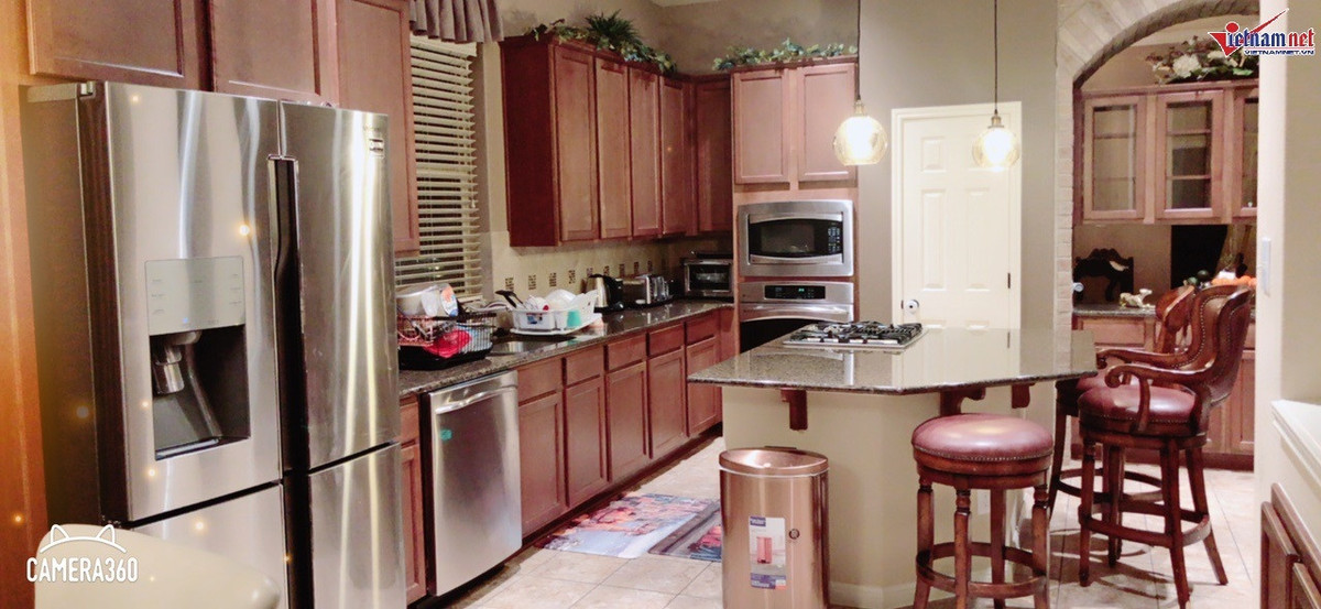 Căn biệt thự này được anh mua với giá 500.000 USD trong dịp sang Mỹ lưu diễn cách đây nhiều năm. Ảnh: FBNV